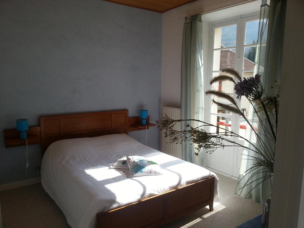 Les Grands Goulets Bed & Breakfast La Chapelle-en-Vercors Bagian luar foto